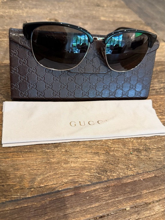 Gucci Accessories - Gucci Black Cat-Eye Sunglasses with Dark Lenses